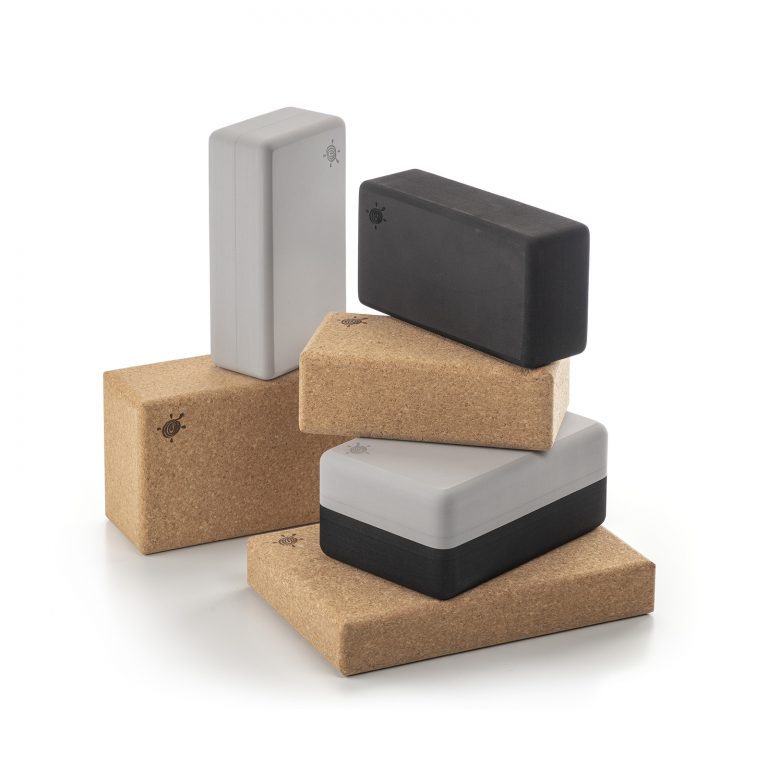 KURMA Yoga-Korkblock in zwei Größen