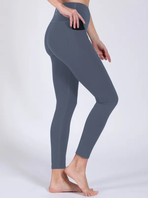 MAGADI Yoga Leggings Amalia aus softem Stretch