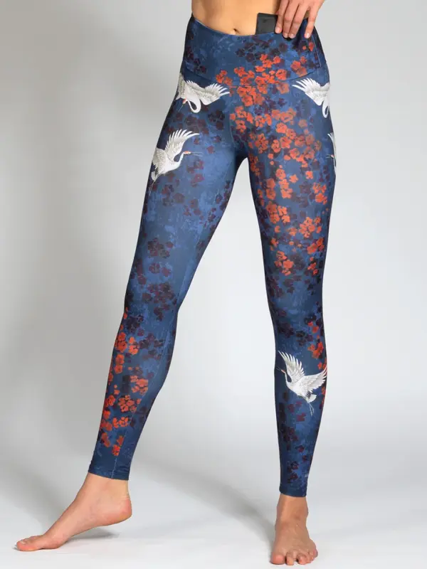 MAGADI Yoga Leggings Happy Birds aus Komfort-Stretch